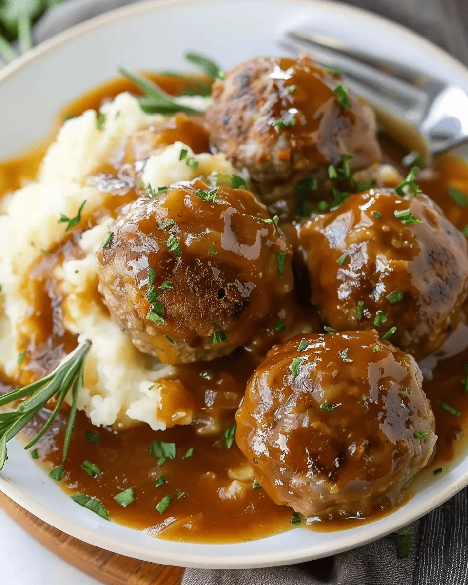 Meatballs and Gravy: Indulgent Recipes for Comfort Food Lovers